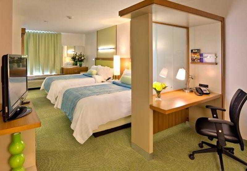 Hotel Springhill By Marriott