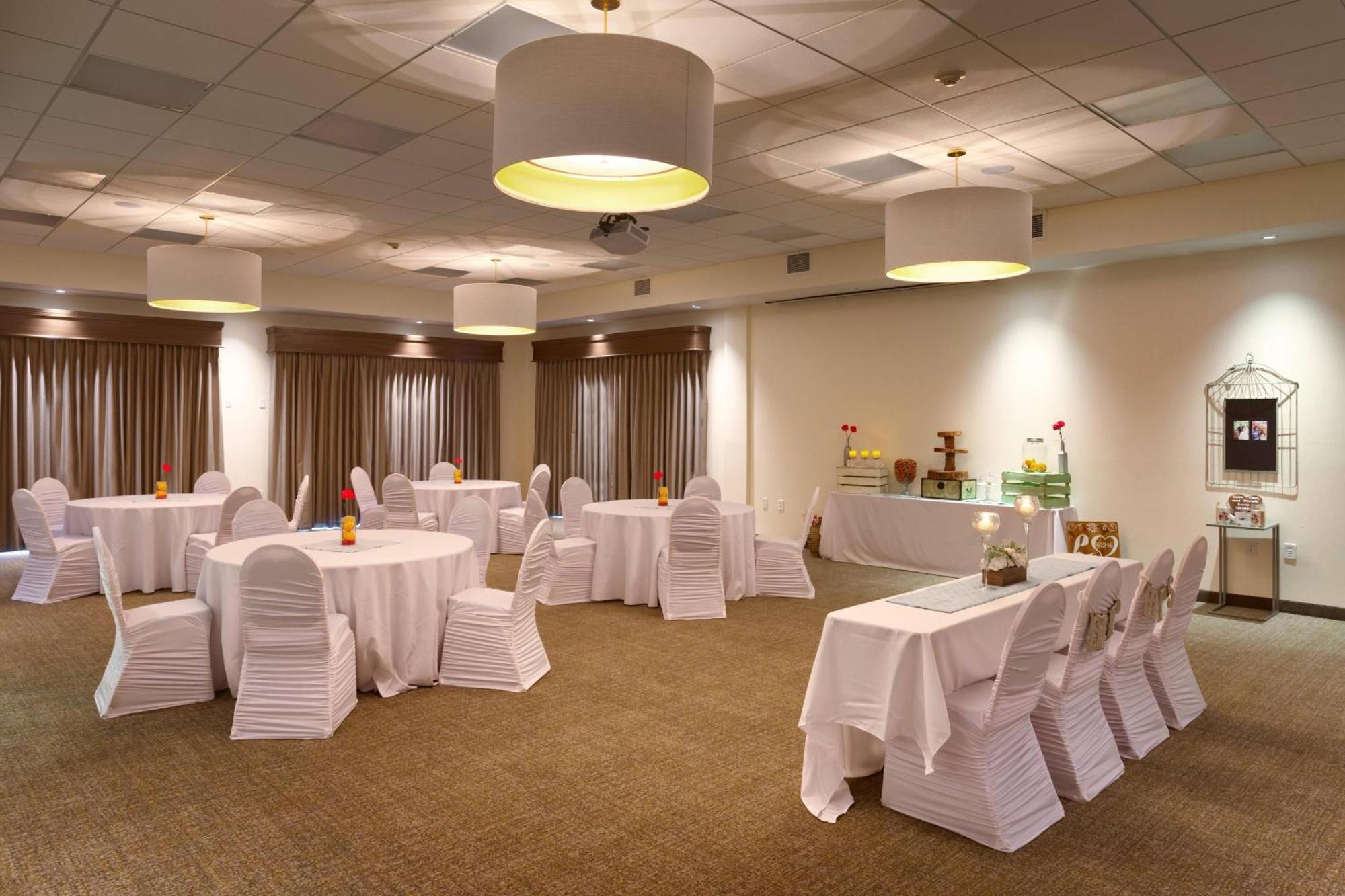 Hotel Springhill By Marriott 3*